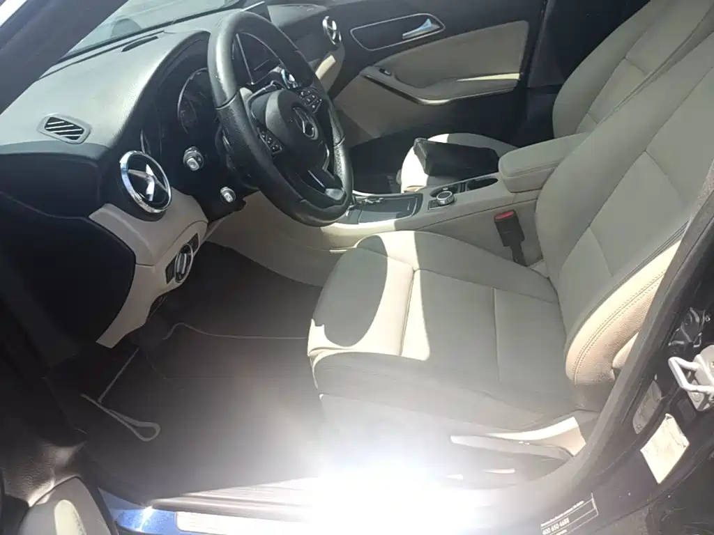 Mercedes-Benz CLA 2018 — фото 15