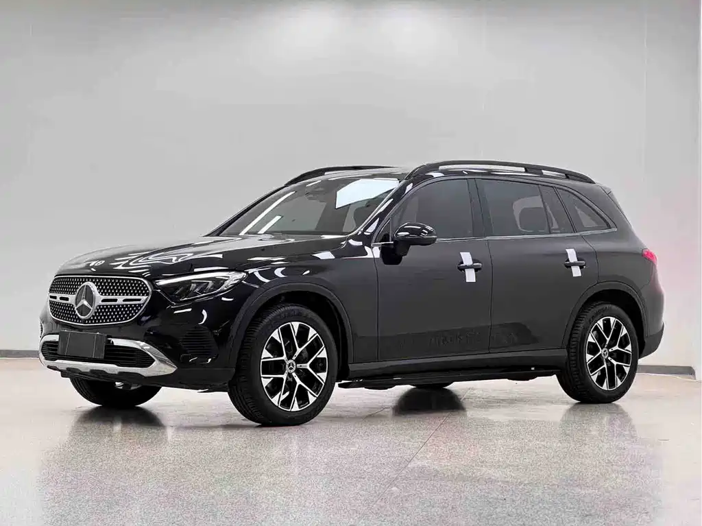 Mercedes-Benz GLC 2023 — фото 1