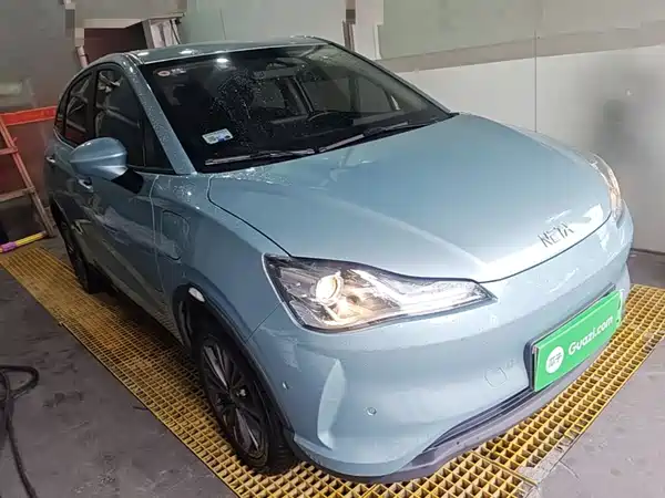 Neta V 2022