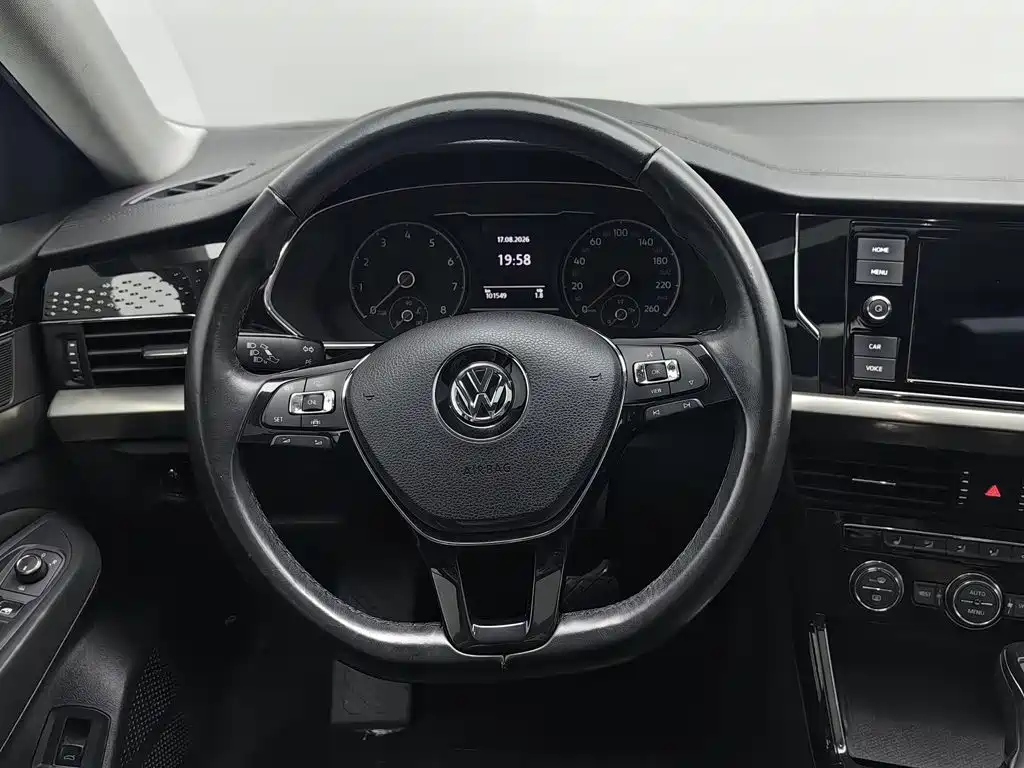 Volkswagen Passat 2019 — фото 11
