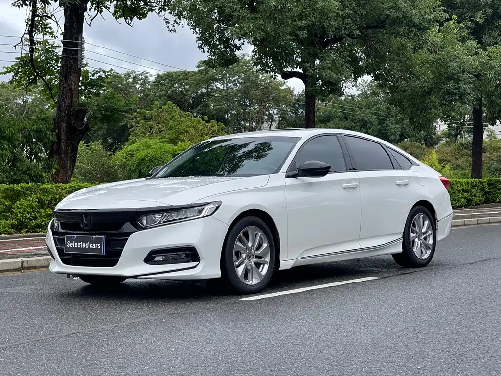 Honda Accord 2019 — фото 1