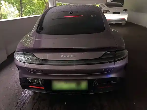 Xiaomi SU7 2024