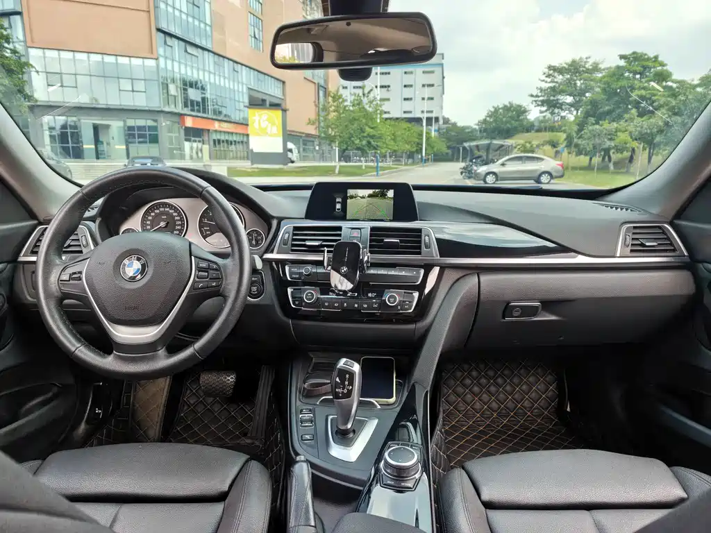 BMW 3 Series GT 2019 — фото 4