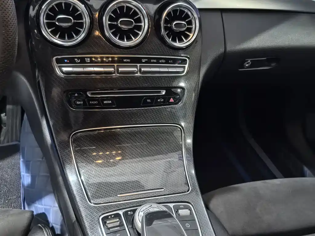 Mercedes-Benz C-Class 2018 — фото 10