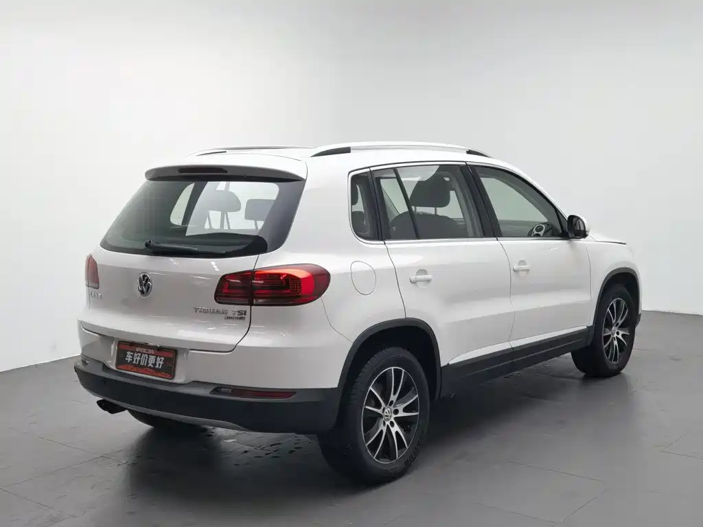 Volkswagen Tiguan 2015 — фото 2