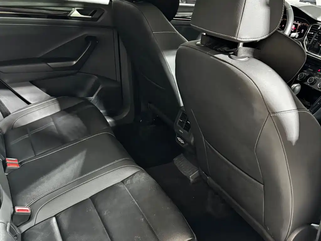 Volkswagen T-Roc 2022 — фото 20