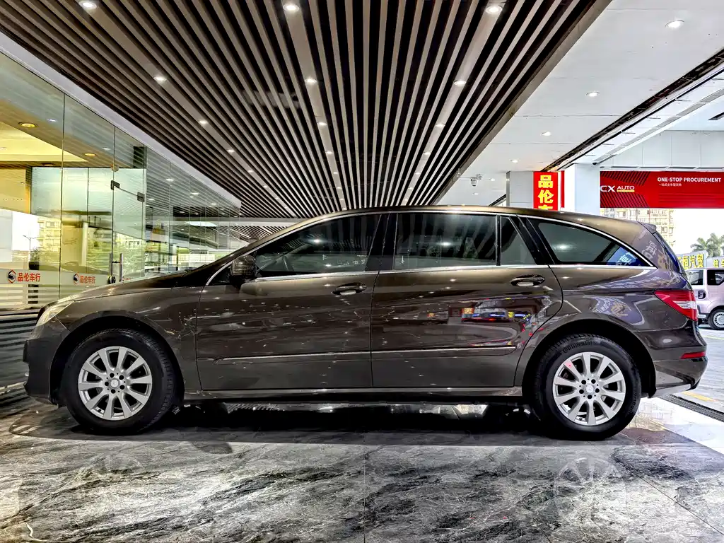 Mercedes-Benz R-Class 2014 — фото 17