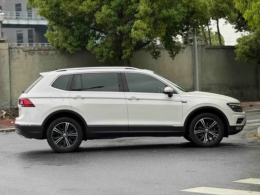 Volkswagen Tiguan L 2018 — фото 3