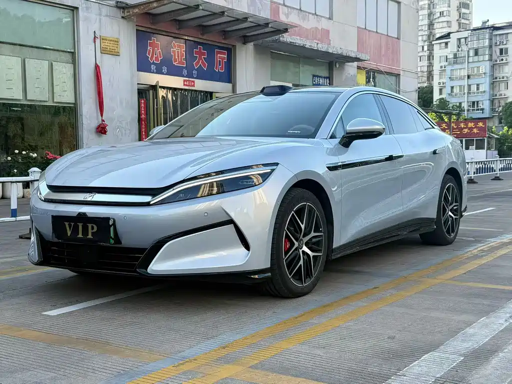 BYD Han L 2025 — фото 1