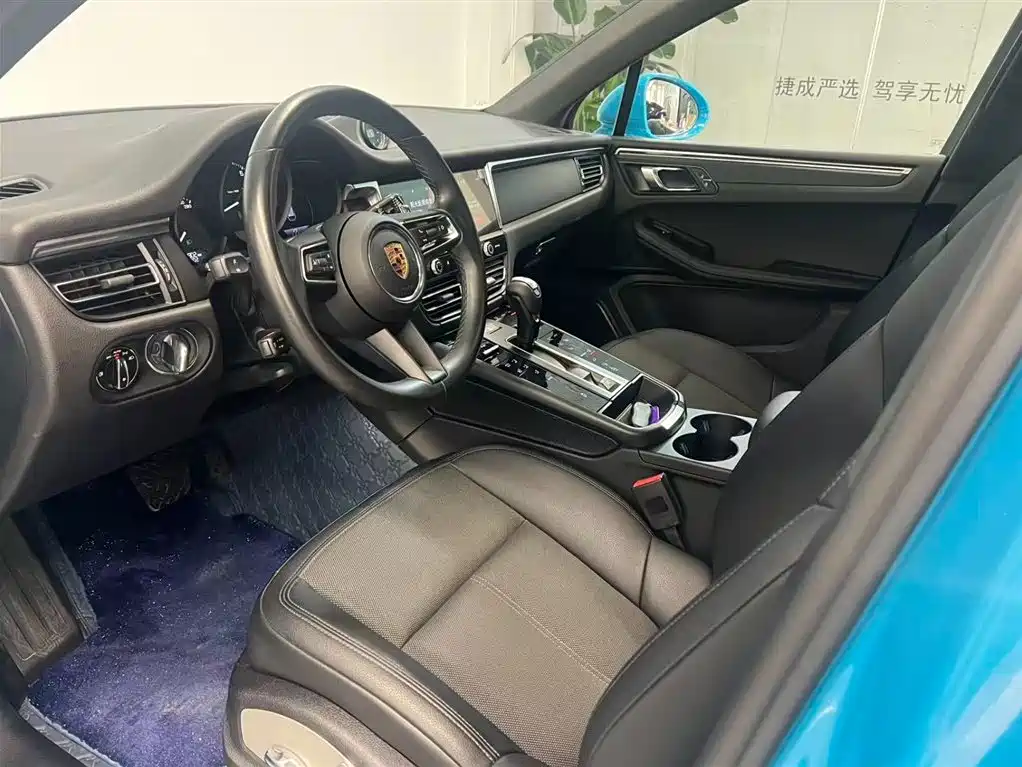 Porsche Macan 2023 — фото 10