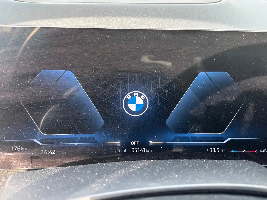 BMW X5 2025 — фото 11