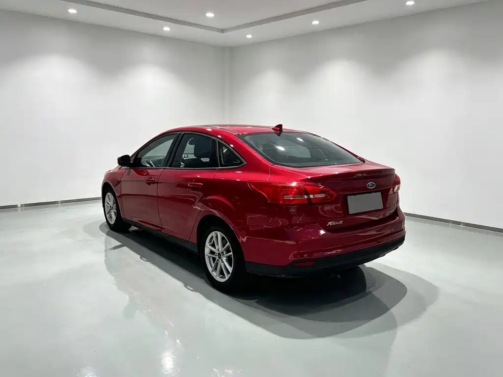 Ford Focus 2016 — фото 5
