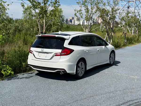 Honda Jade 2017