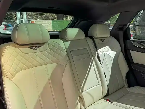 Bentley Bentayga 2016
