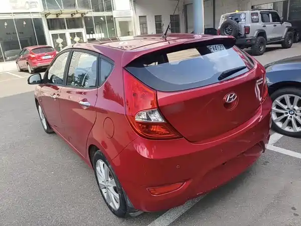 Hyundai Rui Yi 2015