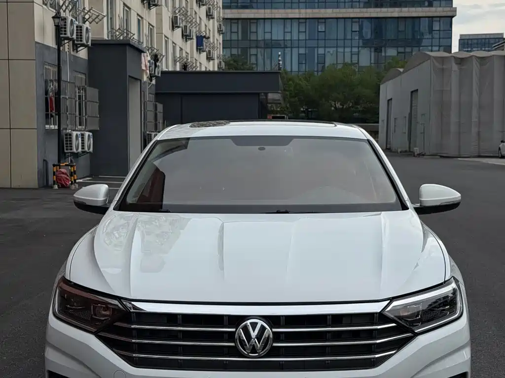 Volkswagen Sagitar 2021