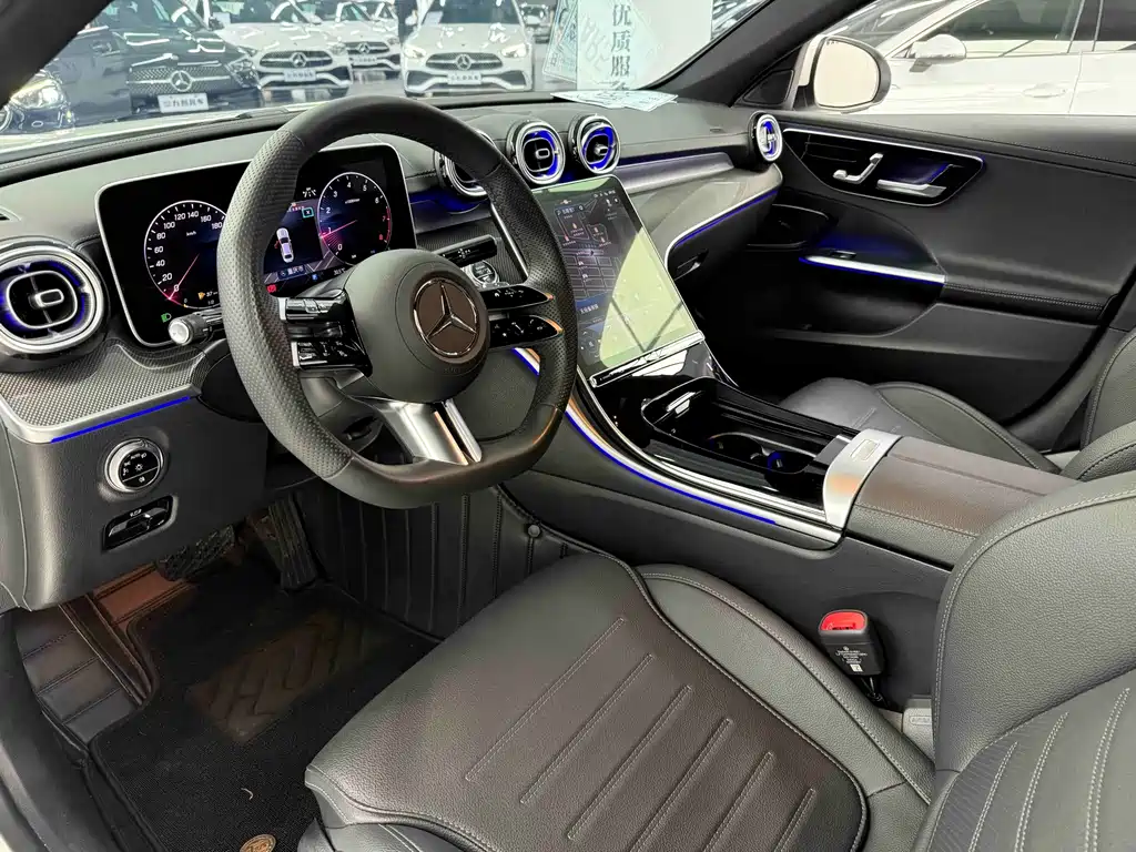 Mercedes-Benz C-Class 2023 — фото 14