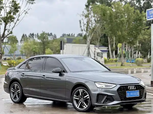 Audi A4L 2022