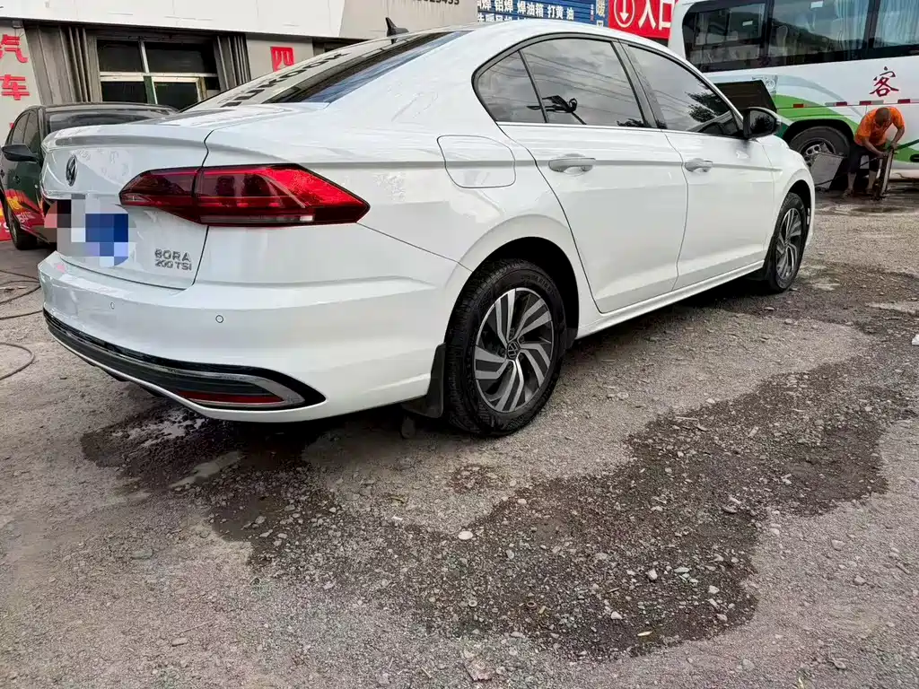 Volkswagen Bora 2023