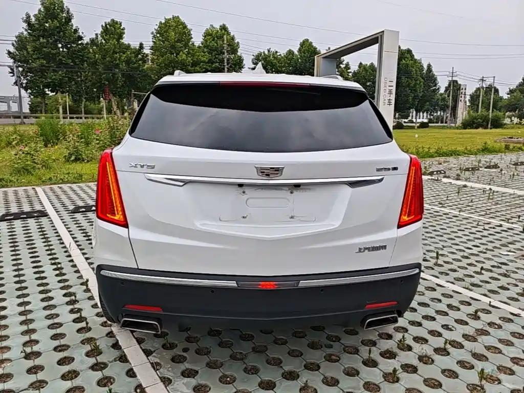 Cadillac XT5 2019 — фото 6