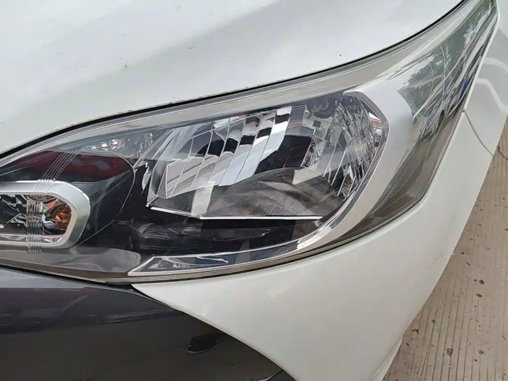 Toyota Yaris L 2021 — фото 24