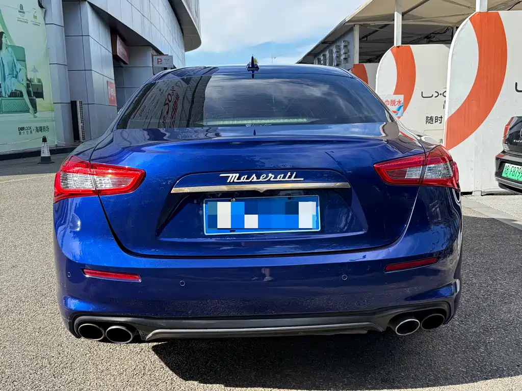Maserati Ghibli 2018 — фото 19