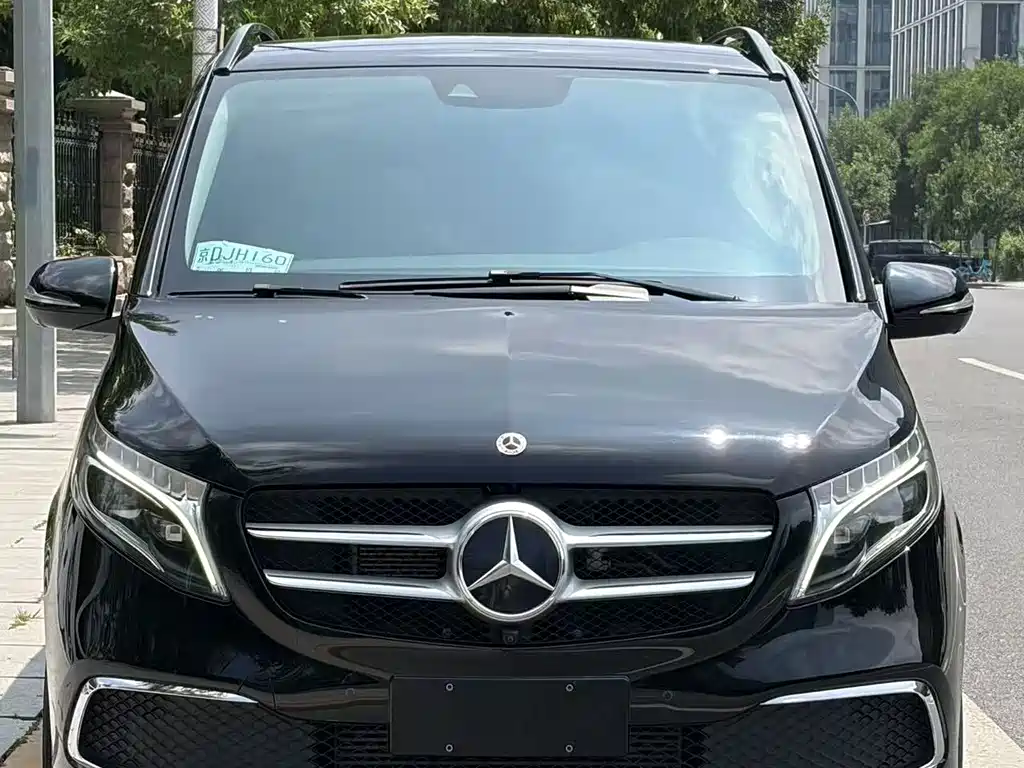 Mercedes-Benz V-Class 2022 — фото 2