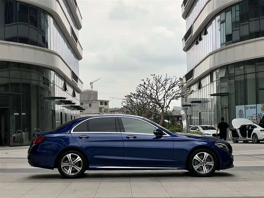 Mercedes-Benz C-Class 2020 — фото 30