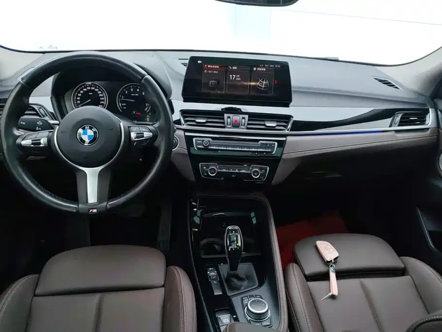 BMW X2 2021 — фото 12