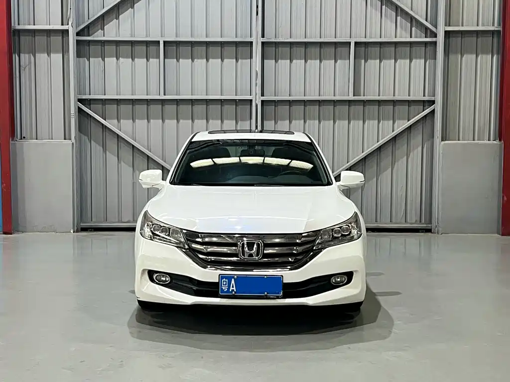 Honda Accord 2015 — фото 2