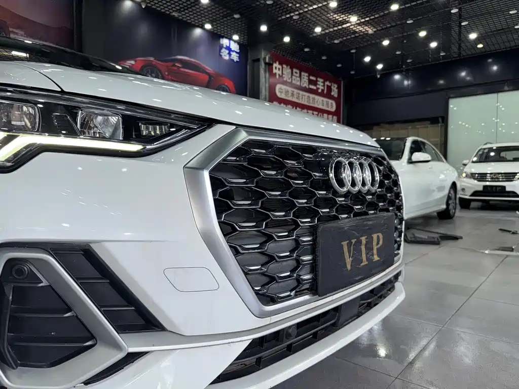 Audi Q3 Sportback 2020 — фото 18