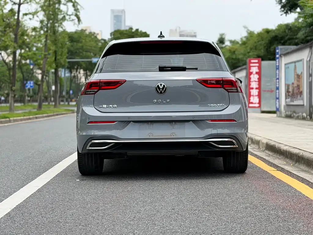 Volkswagen Golf 2022