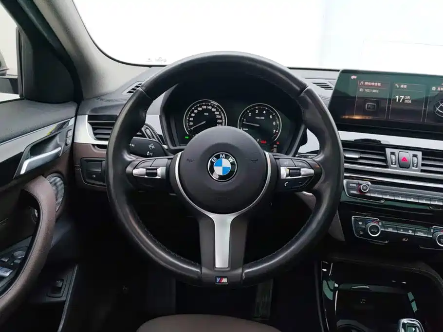 BMW X2 2021 — фото 15