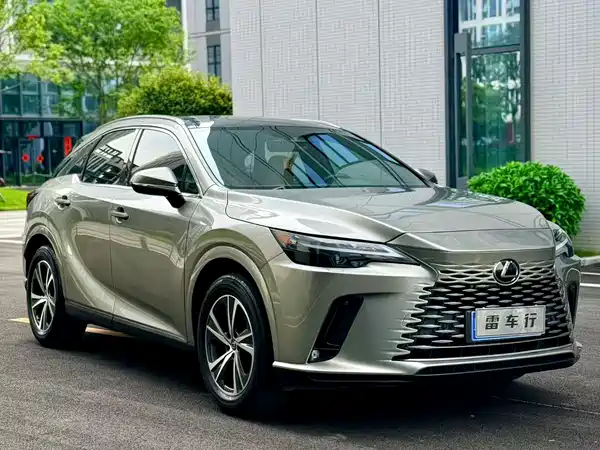Lexus RX 2023