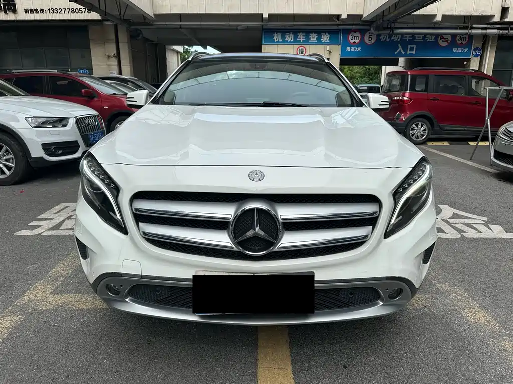 Mercedes-Benz GLA 2015
