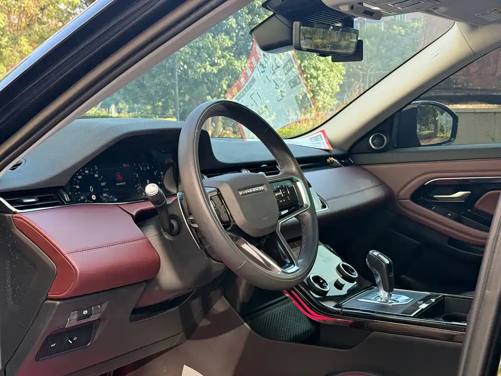 Land Rover Evoque 2022 — фото 13