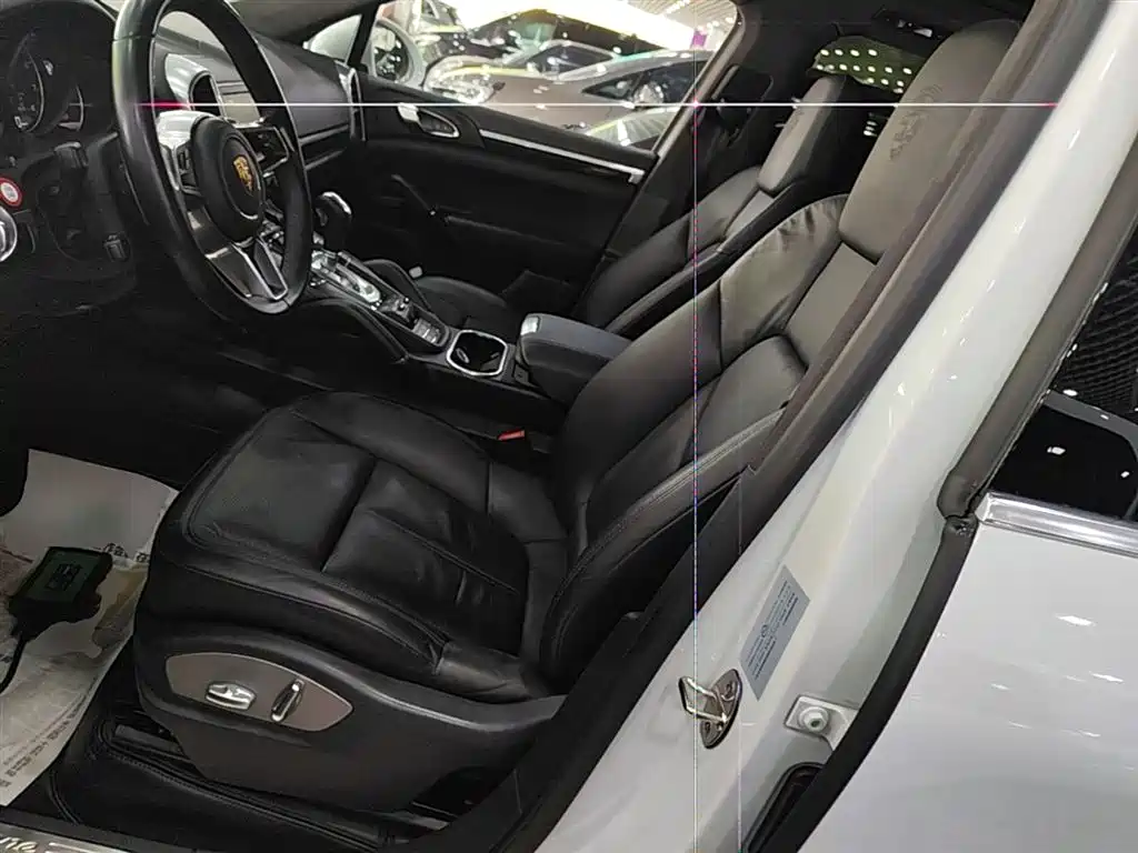 Porsche Cayenne 2015 — фото 15