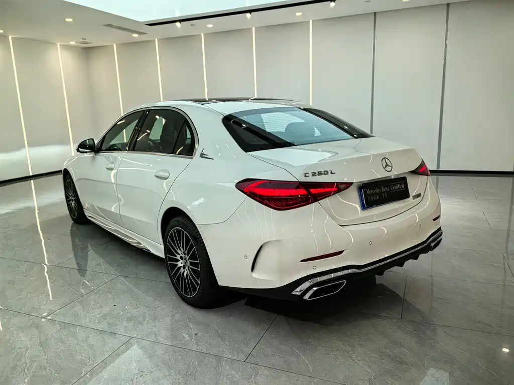Mercedes-Benz C-Class 2025 — фото 14