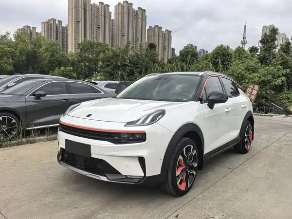 Lynk & Co 06 2021