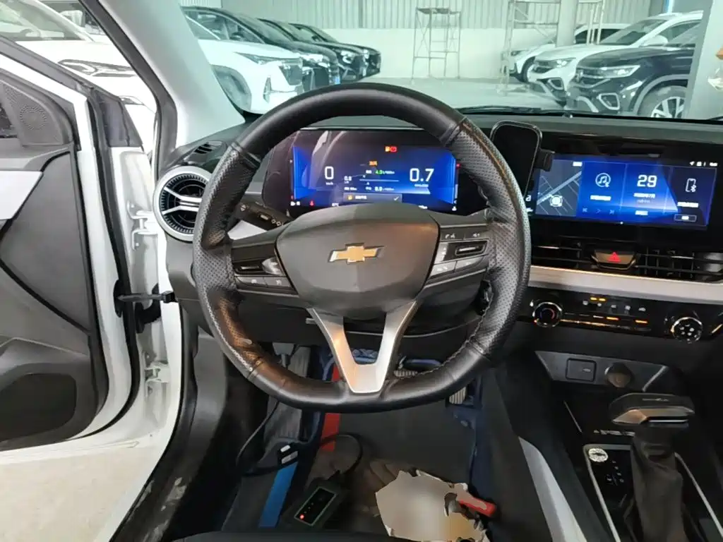 Chevrolet Cruze 2023 — фото 11
