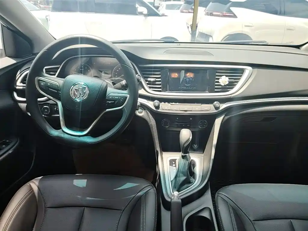 Buick Excelle 2021 — фото 10