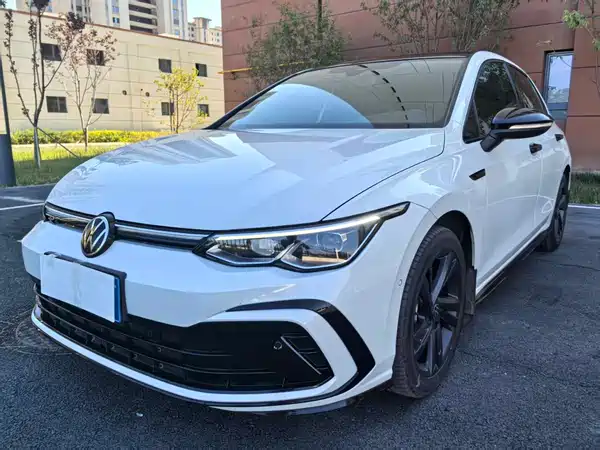 Volkswagen Golf 2022