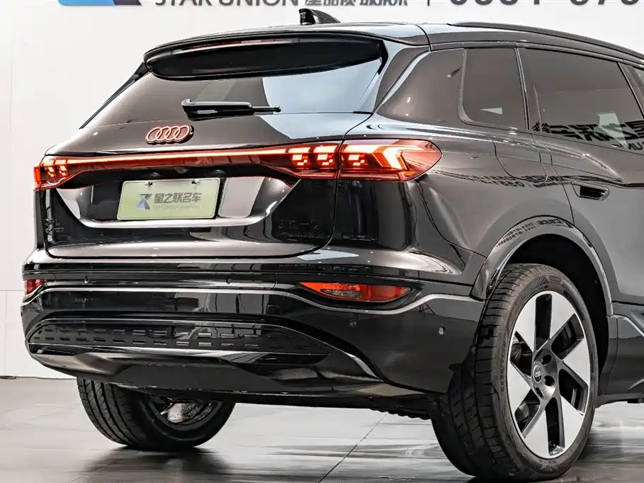 Audi Q6L e-tron 2025 — фото 8