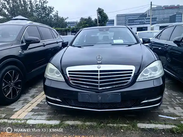 Mercedes-Benz S-Class 2012