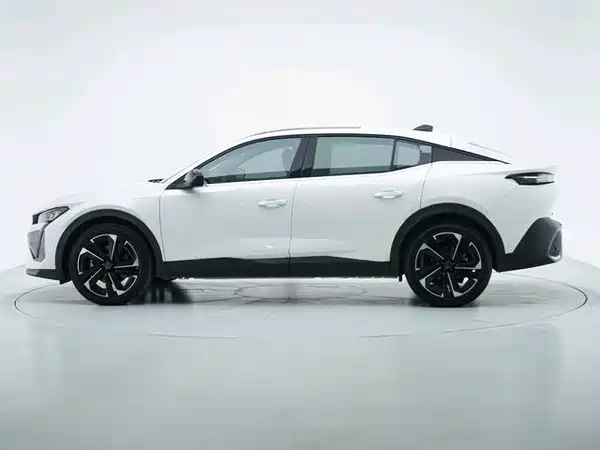 Peugeot 408X 2024