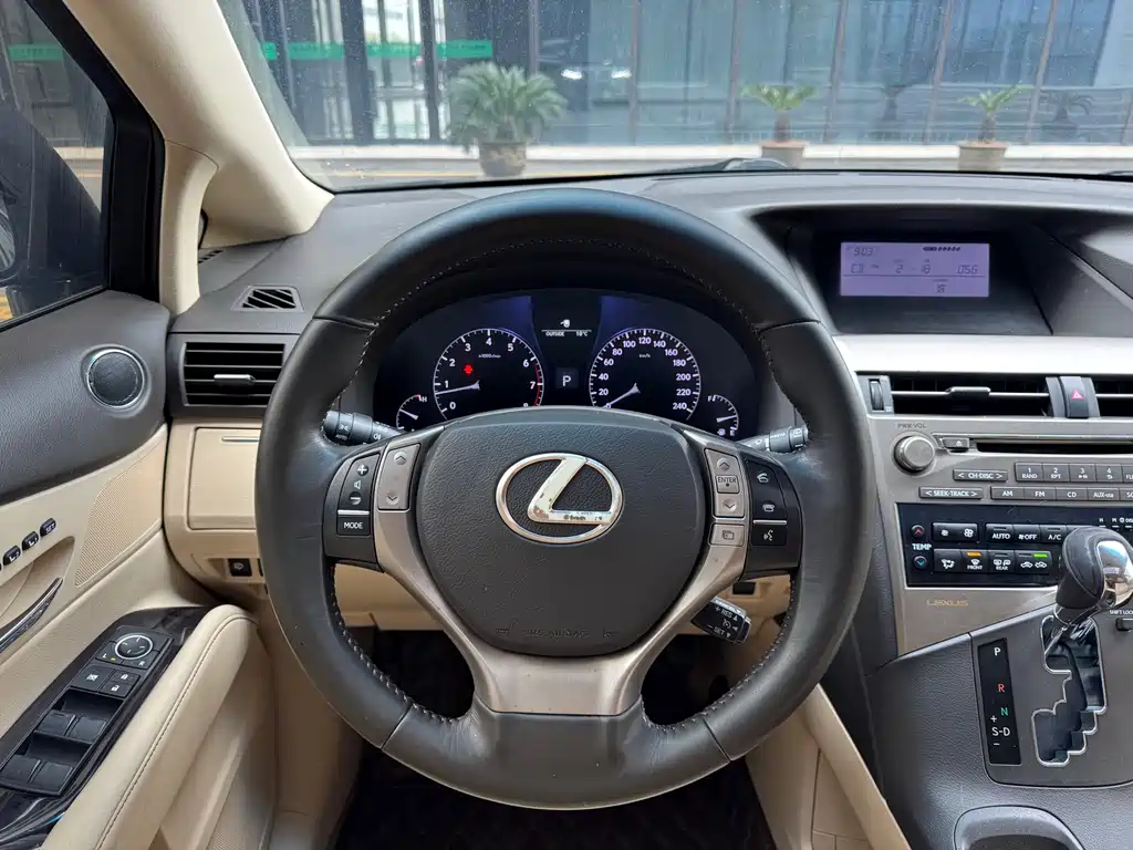 Lexus RX Classic 2012 — фото 9