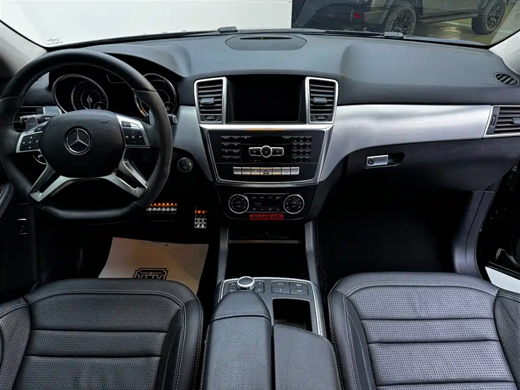 Mercedes-Benz M-Class AMG 2016 — фото 16