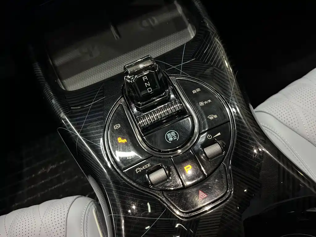 BYD Seal 2023 — фото 12