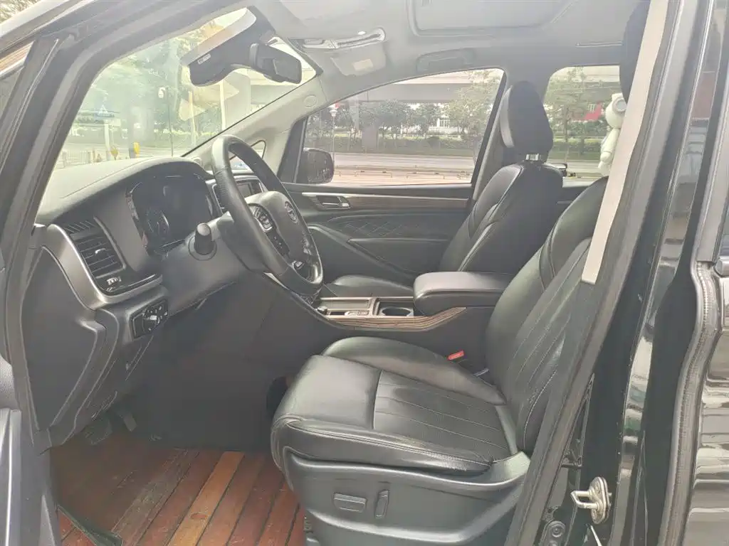 GAC Motor Trumpchi M8 2020 — фото 4