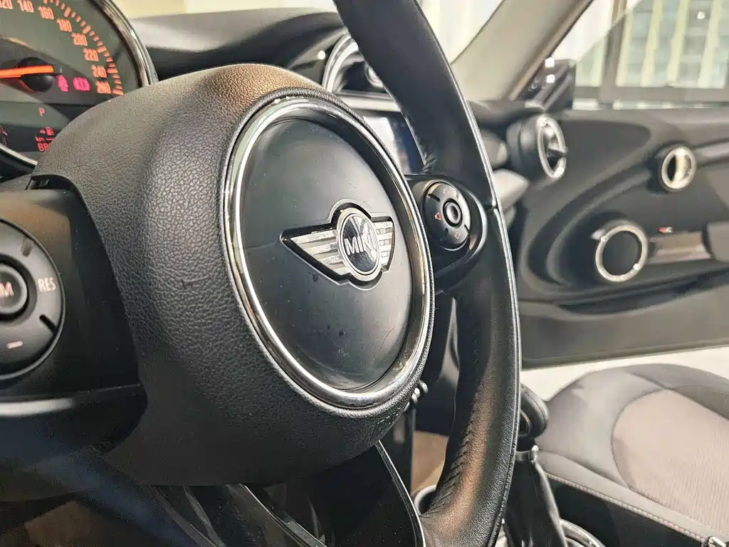 MINI MINI 2015
